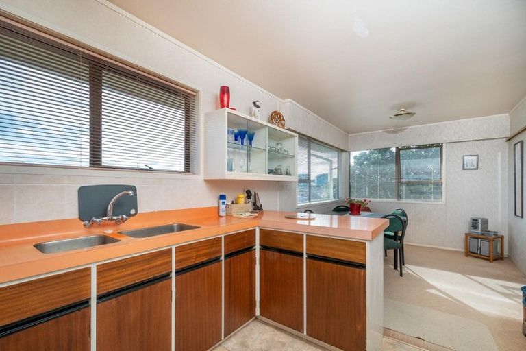 Photo of property in 7/9 Evans Road, Glen Eden, Auckland, 0602