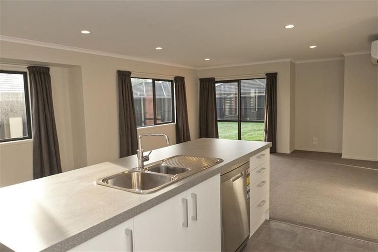 Photo of property in 32 Burford Way, Rolleston, 7615
