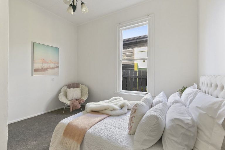 Photo of property in 10 Emmett Street, Newtown, Wellington, 6021