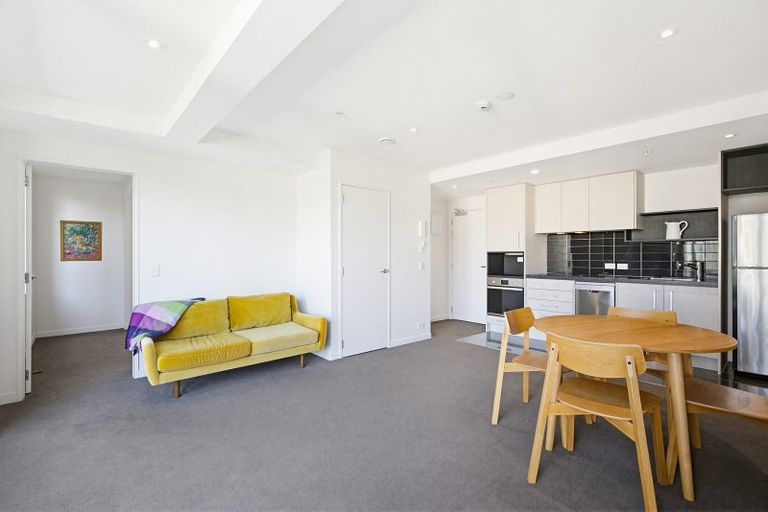 Photo of property in Nouvo Apartments, 3g/21 Rugby Street, Mount Cook, Wellington, 6021