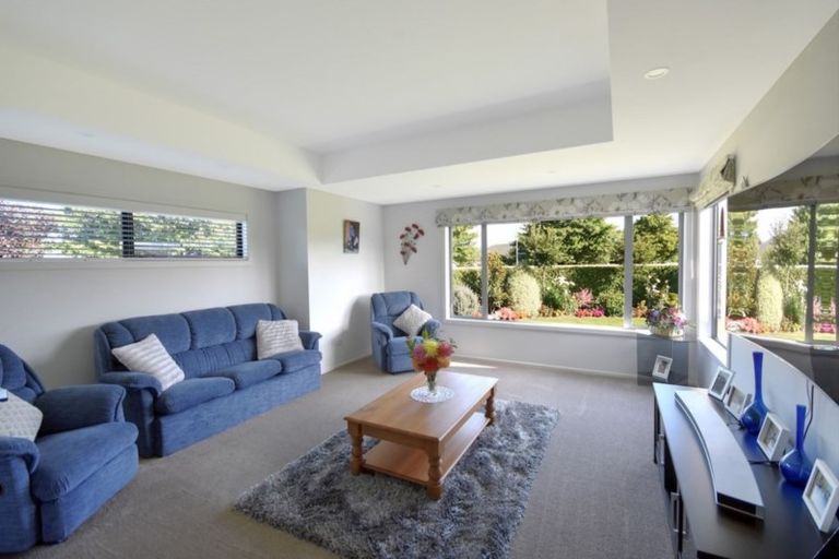Photo of property in 14 Hagart-alexander Drive, Mosgiel, 9024