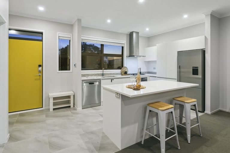 Photo of property in 12 Rangihina Road, Hobsonville, Auckland, 0616