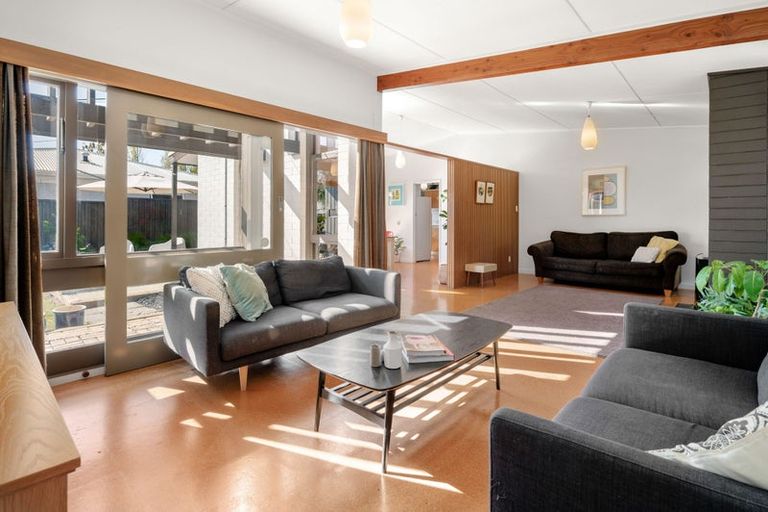 Photo of property in 25 Hillcrest Road, Hillcrest, Hamilton, 3216