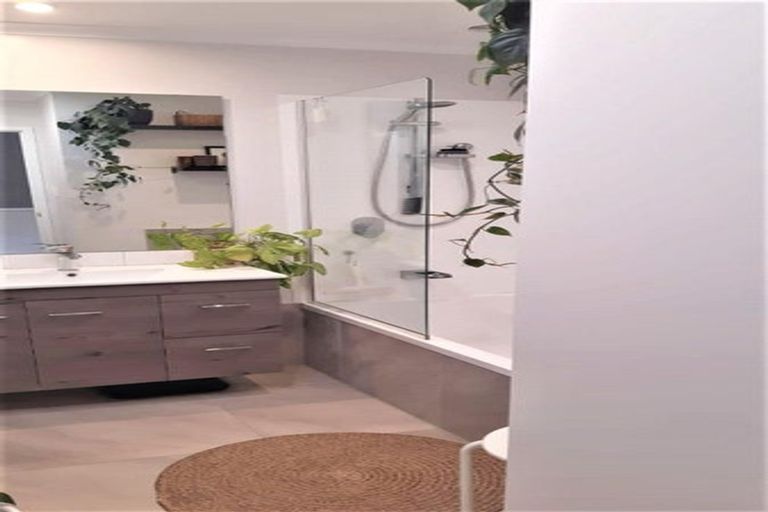 Photo of property in 50 Mapou Road, Hobsonville, Auckland, 0616