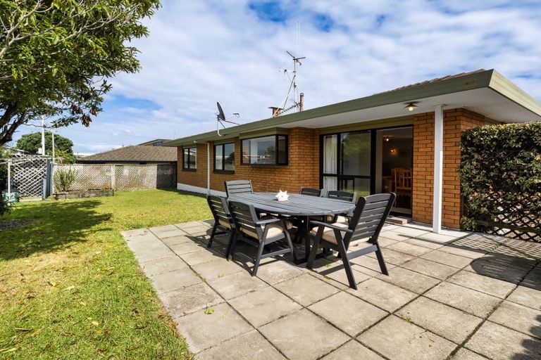 Photo of property in 10 Golf Road, Mount Maunganui, 3116
