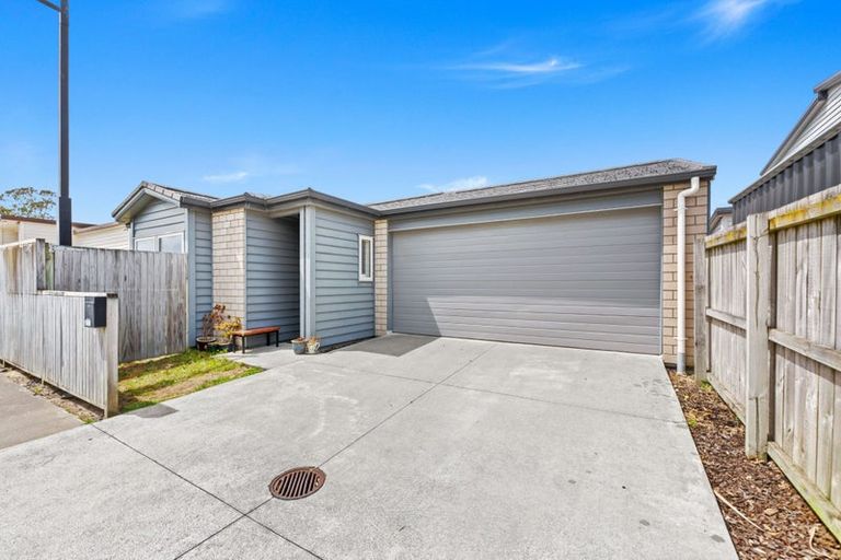 Photo of property in 3 Toutouwai Lane, Favona, Auckland, 2024