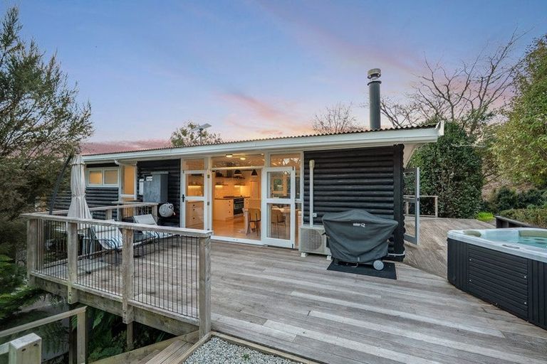 Photo of property in 86 Upper Waiwera Road, Puhoi, Silverdale, 0994