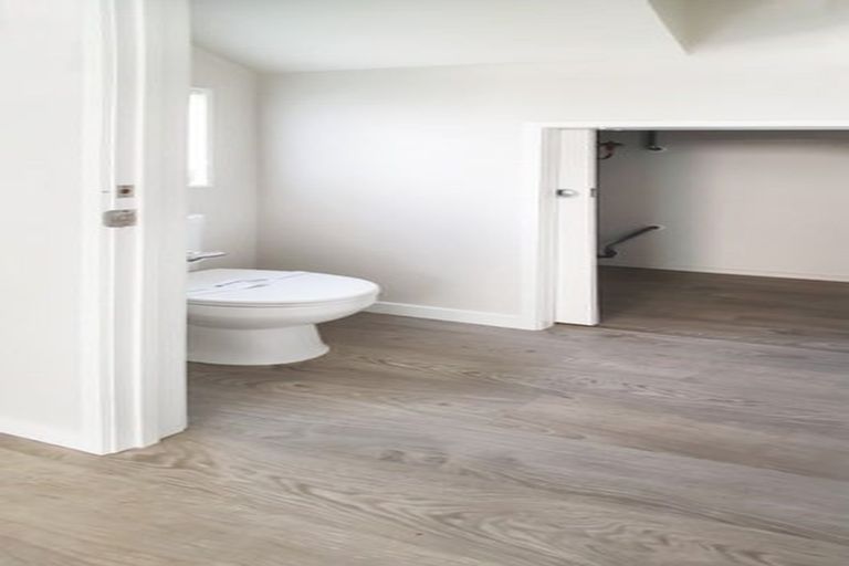 Photo of property in 18 Oioi Road, Hobsonville, Auckland, 0616