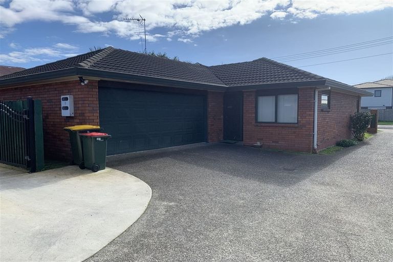 Photo of property in 1/35 Avis Avenue, Papatoetoe, Auckland, 2025