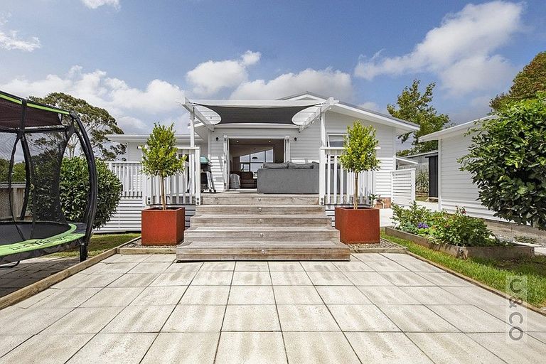 Photo of property in 25 Maude Street, Riverhead, 0820