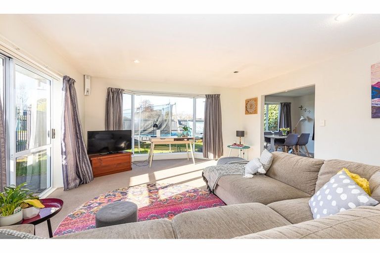 Photo of property in 303 Westminster Street, Mairehau, Christchurch, 8013