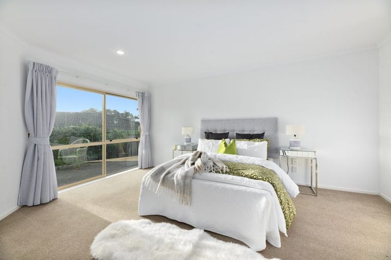 Photo of property in 17 Gendo Avenue, Henderson, Auckland, 0612