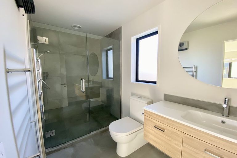 Photo of property in 102 Strickland Street, Sydenham, Christchurch, 8023