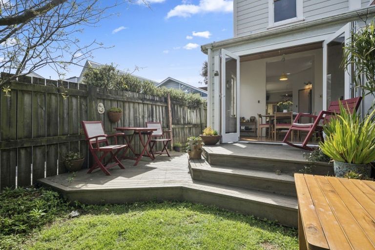 Photo of property in 160a Tasman Street, Mount Cook, Wellington, 6021