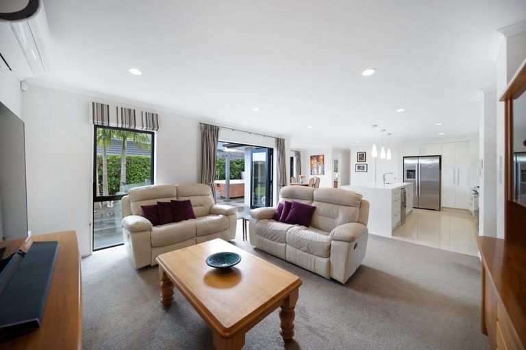 Photo of property in 69 Capriana Drive, Karaka, Papakura, 2113