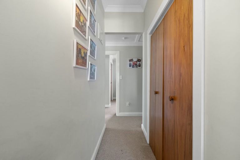 Photo of property in 136 Featherston Street, Palmerston North, 4410