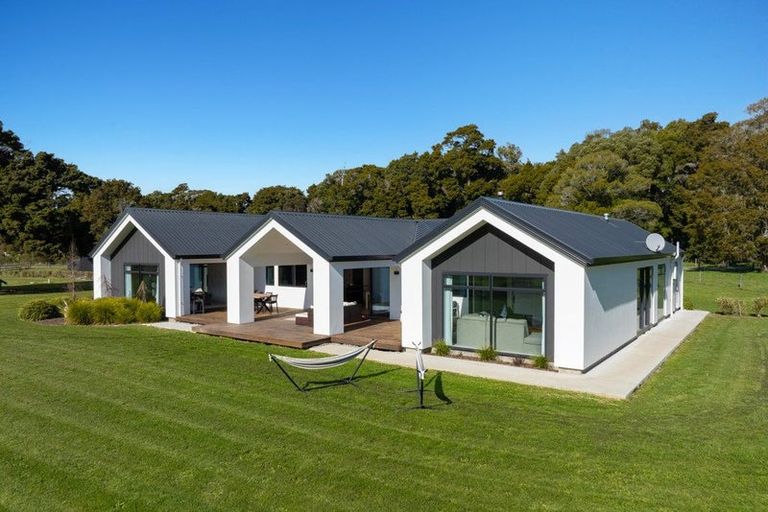 Photo of property in 51 Pigeon Valley Road, Wakefield, 7025