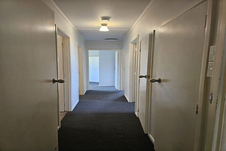Photo of property in 33 Leaver Place, Weymouth, Auckland, 2103