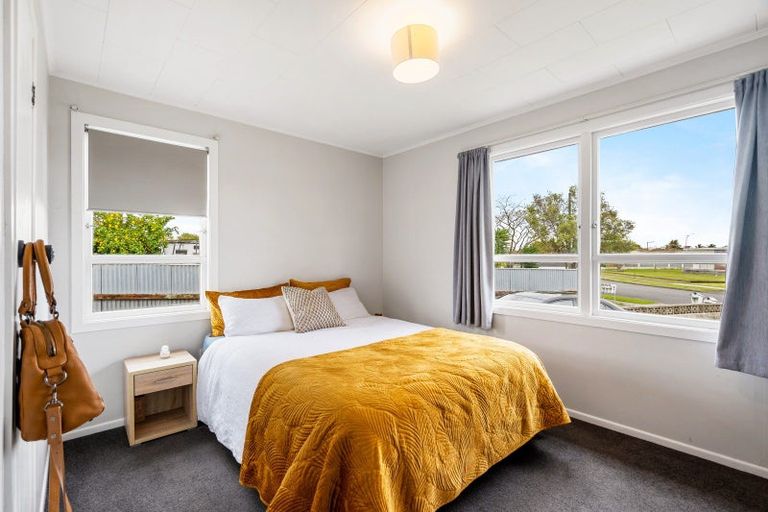 Photo of property in 18 Galway Street, Tamatea, Napier, 4112