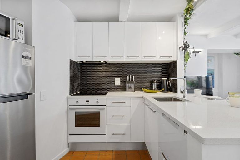 Photo of property in Oceanside Apartments, 14/453 Hibiscus Coast Highway, Orewa, 0931