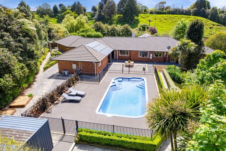 Photo of property in 377 Frankley Road, Ferndale, New Plymouth, 4310