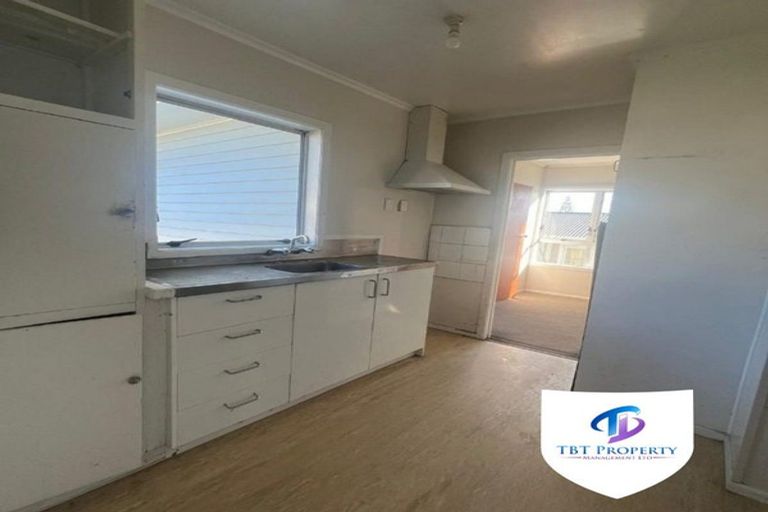 Photo of property in 145 Rosier Road, Glen Eden, Auckland, 0602