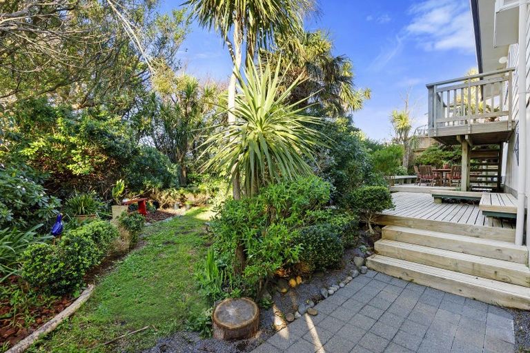 Photo of property in 279 Mitchell Street, Brooklyn, Wellington, 6021