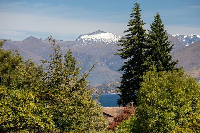 Photo of property in 6 Kidson Lane, Wanaka, 9305