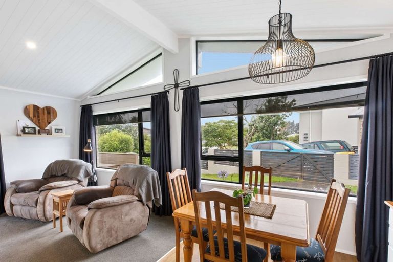 Photo of property in 2a Koromiko Place, Waiuku, 2123