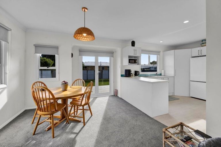 Photo of property in 320 South Road, Hawera, 4610