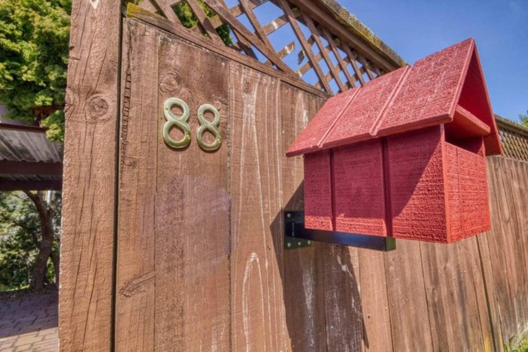 Photo of property in 88 Reynella Drive, Massey, Auckland, 0614