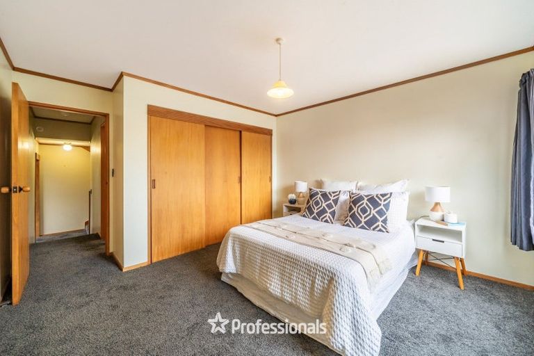 Photo of property in 6 Cassis Place, Crofton Downs, Wellington, 6035