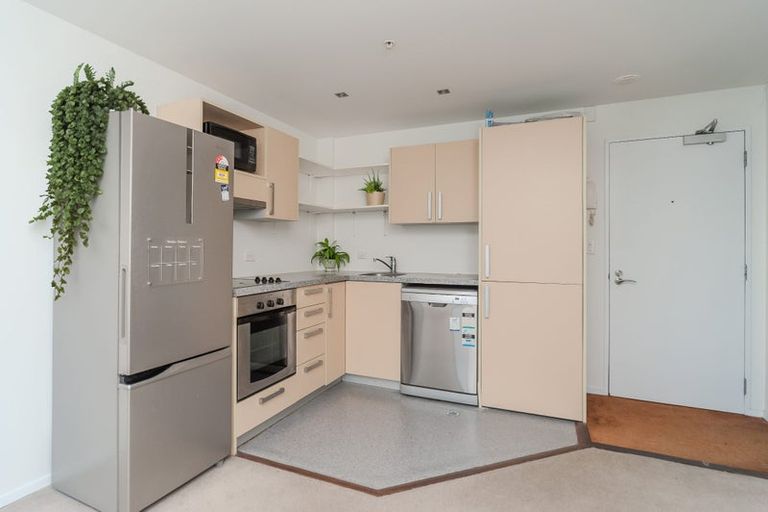 Photo of property in Dual Apartments, 406/142u Vivian Street, Te Aro, Wellington, 6011