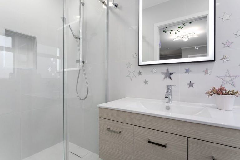 Photo of property in 19 East Bank Road, Thornton, Whakatane, 3193