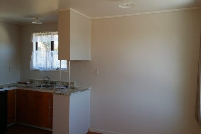 Photo of property in 64 Sunvue Road, Glen Eden, Auckland, 0602