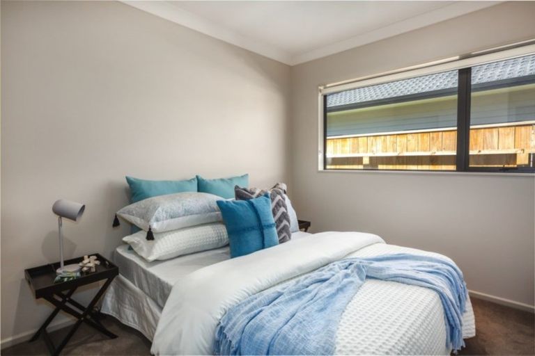 Photo of property in 26 Moonsail Drive, Whitby, Porirua, 5024