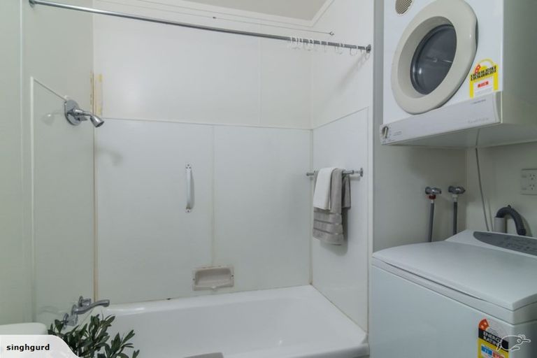 Photo of property in Hobson Court Flats, 84/70u Hobson Street, Thorndon, Wellington, 6011