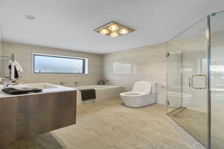 Photo of property in 5 Eastfield Avenue, Flat Bush, Auckland, 2019