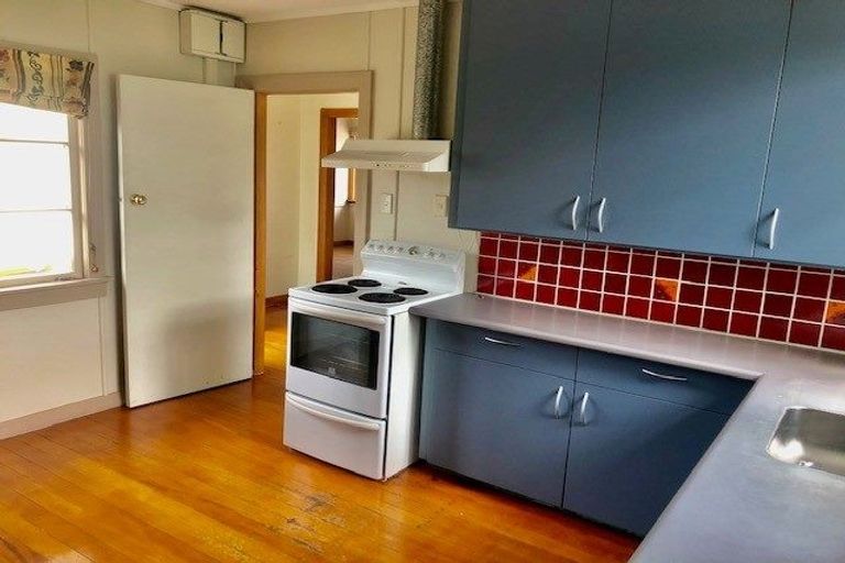 Photo of property in 1 Freyberg Avenue, Stoke, Nelson, 7011