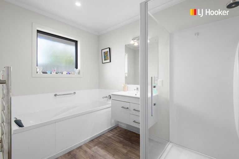 Photo of property in 12 Centre Street, Mosgiel, 9024