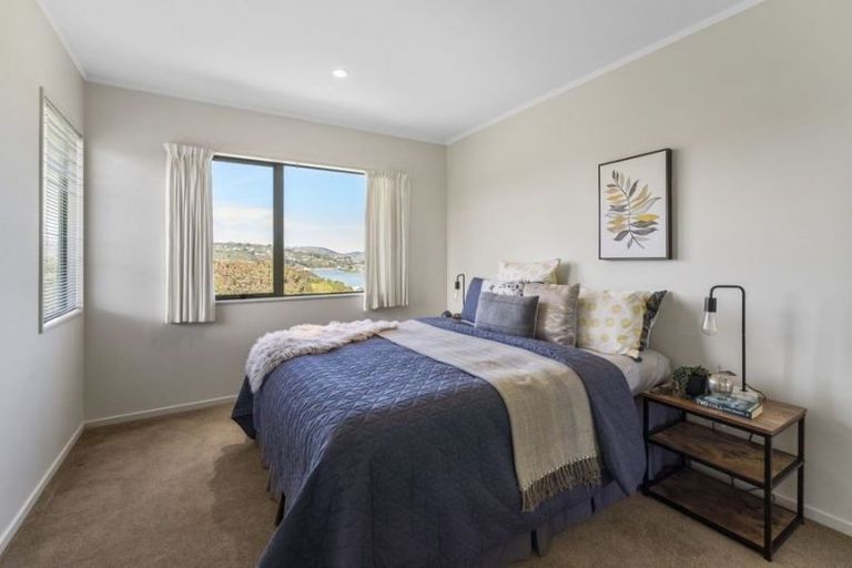 Photo of property in 5 Padstow Place, Camborne, Porirua, 5026