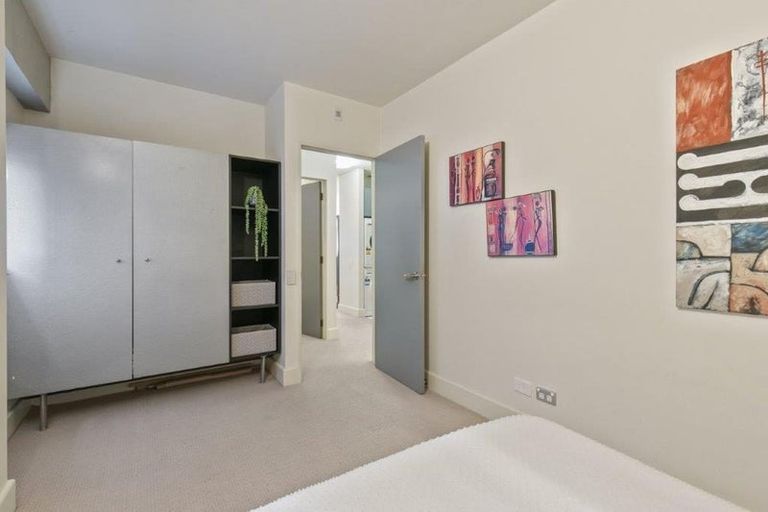 Photo of property in St Pauls Apartments, 73/43u Mulgrave Street, Thorndon, Wellington, 6011