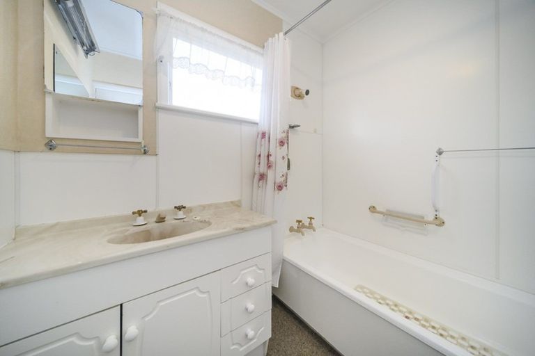 Photo of property in 7 Sinclair Avenue, Highbury, Palmerston North, 4412