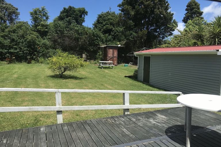 Photo of property in 14 Amberley Avenue, Te Atatu South, Auckland, 0610