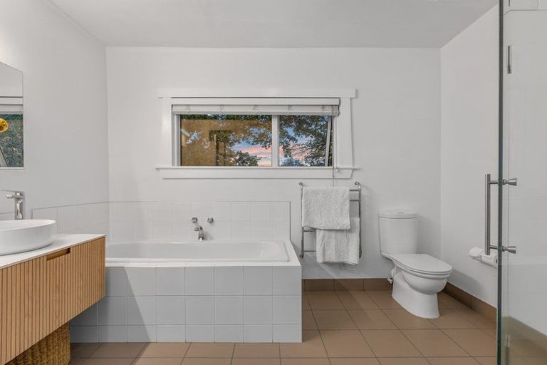 Photo of property in 191 Fendalton Road, Fendalton, Christchurch, 8052