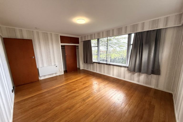 Photo of property in 5 Hartley Terrace, Massey, Auckland, 0614