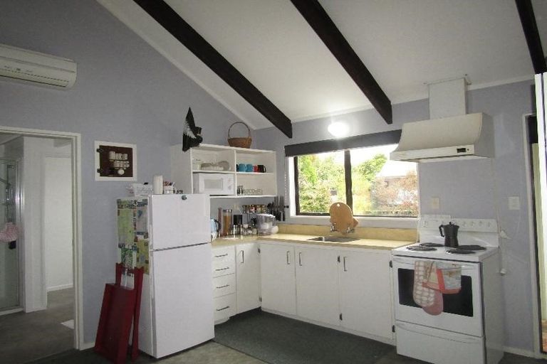 Photo of property in 7 Kereru Street, Two Mile Bay, Taupo, 3330