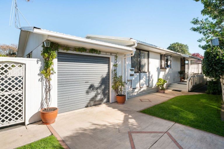 Photo of property in 1a Heath Street, St Andrews, Hamilton, 3200