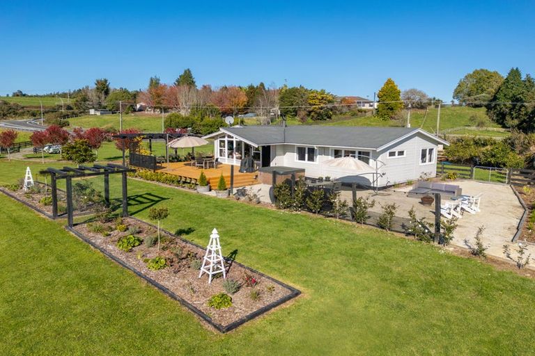 Photo of property in 12 Taumata Road, Pyes Pa, Tauranga, 3173