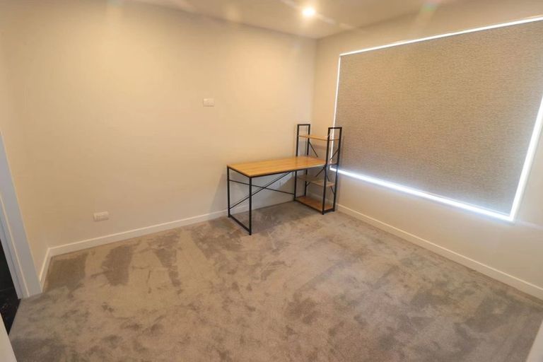 Photo of property in 10 Silvereye Road, Hobsonville, Auckland, 0616